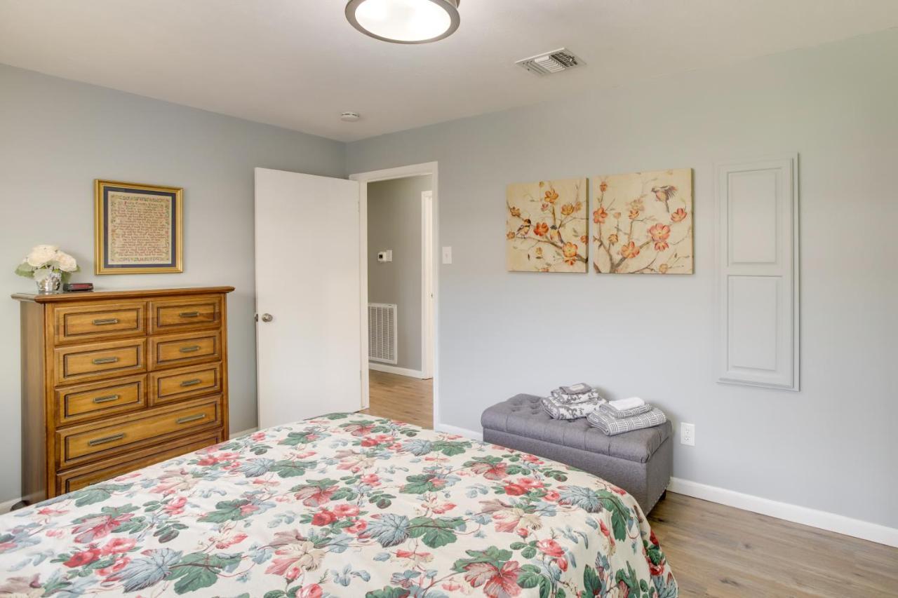 Cozy Shenandoah Home Less Than 2 Mi To The Woodlands Mall! Εξωτερικό φωτογραφία