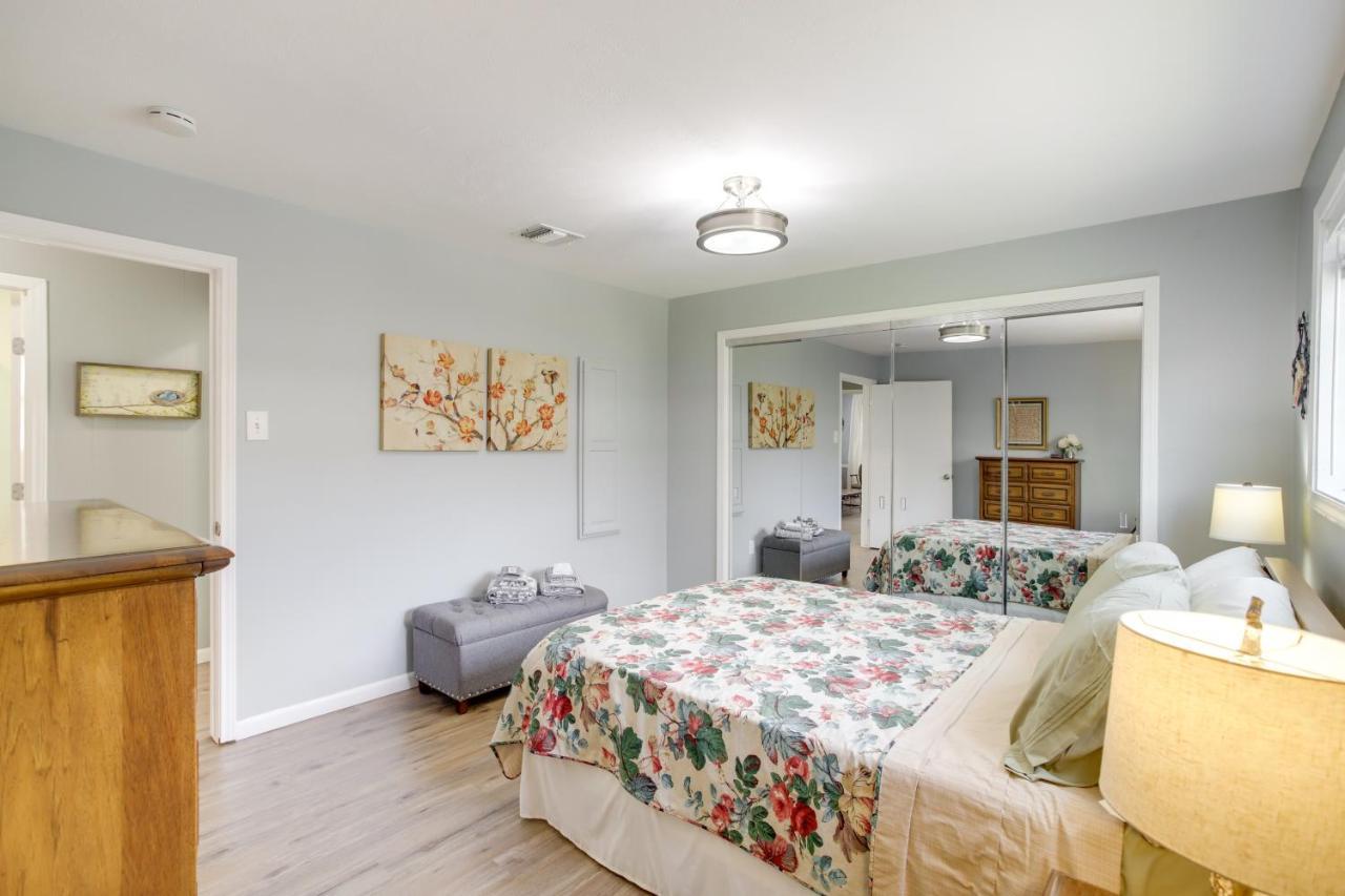 Cozy Shenandoah Home Less Than 2 Mi To The Woodlands Mall! Εξωτερικό φωτογραφία